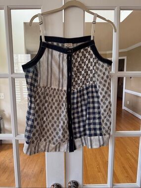 Pilcro navy and white patterned top